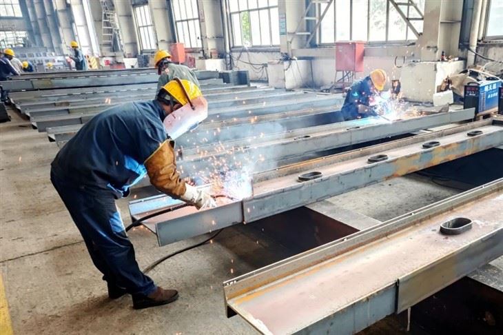 Custom Steel Fabrication Service